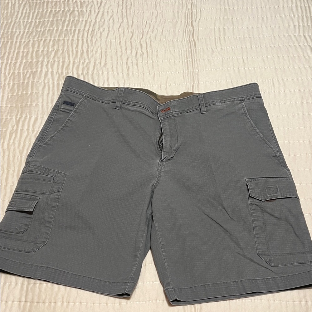 Weatherproof Men's Charcoal Cargo Shorts